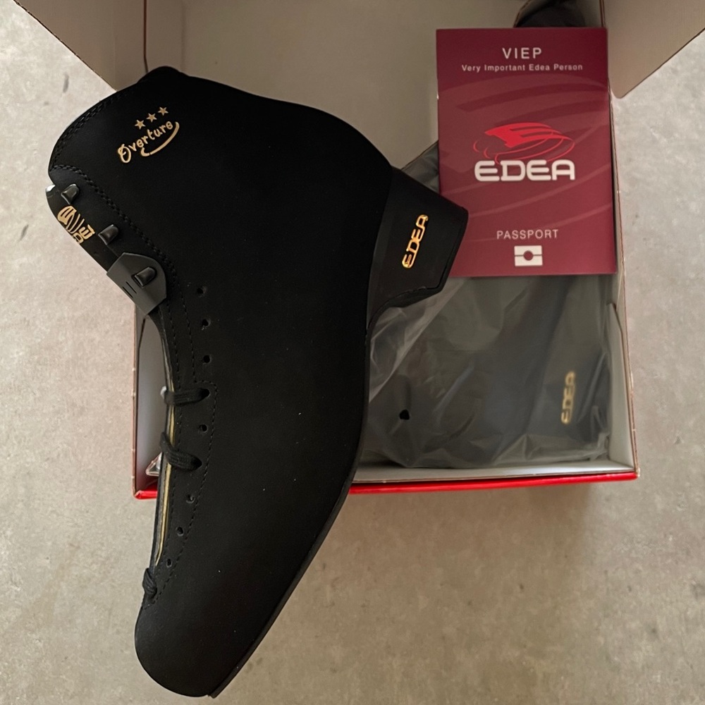 NEW EDEA OVERTURE Skates, size 285 E (extra wide)